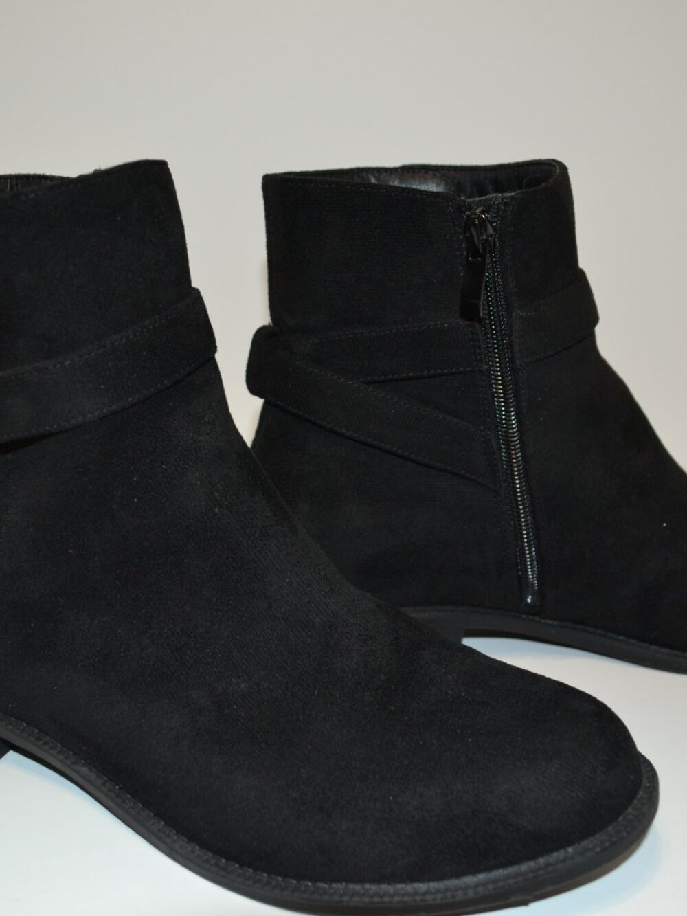 Athlefit Black Faux Suede Ankle Boots – Women’s Size 10 - Picture 2 of 7